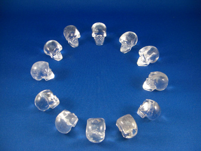12 CRYSTAL SKULLS (12+1)