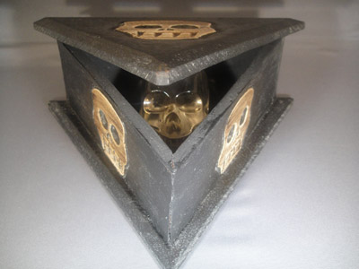 Crystal Skull Triangle Box