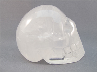 rAINBOW qUARTZ cRYSTAL sKULL